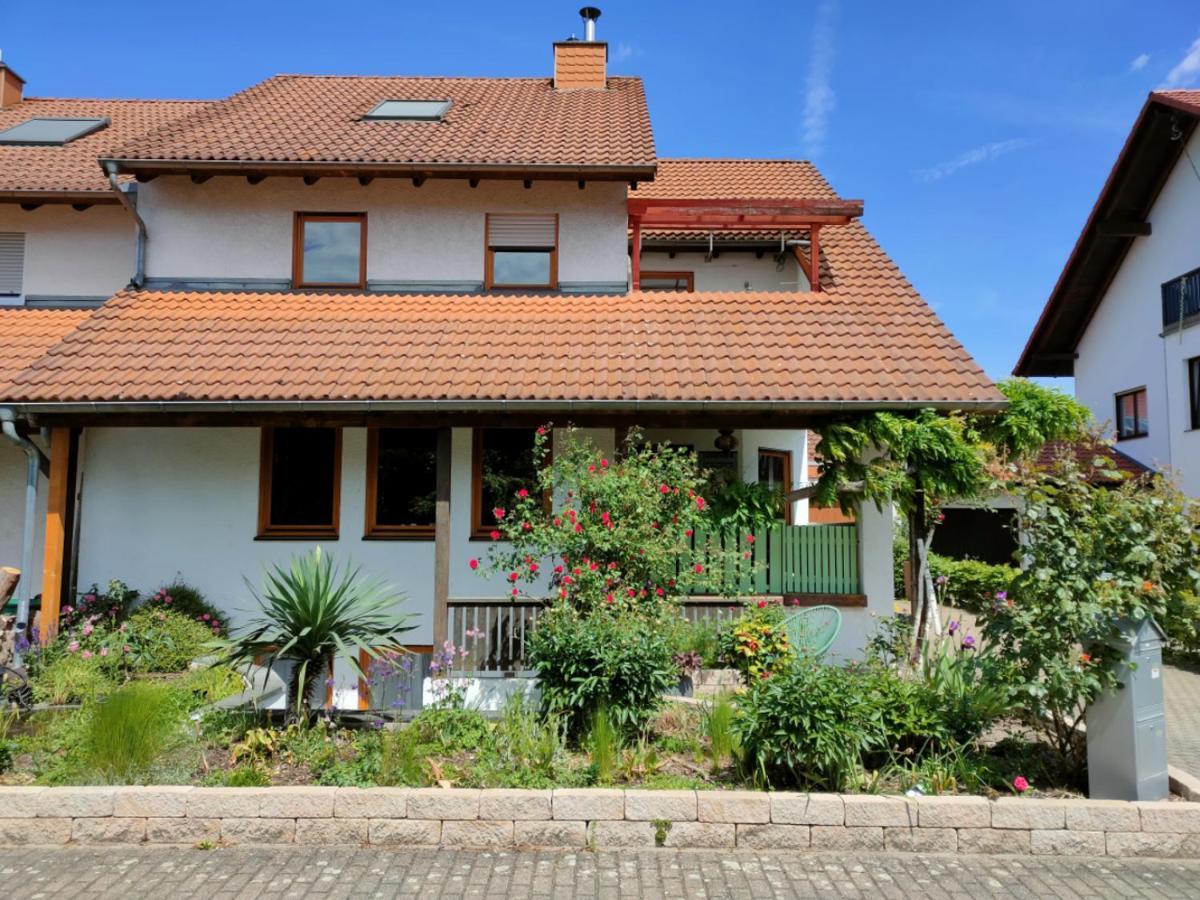 Soutterain - Wohnung Mit Senkgarten Weingarten  ภายนอก รูปภาพ