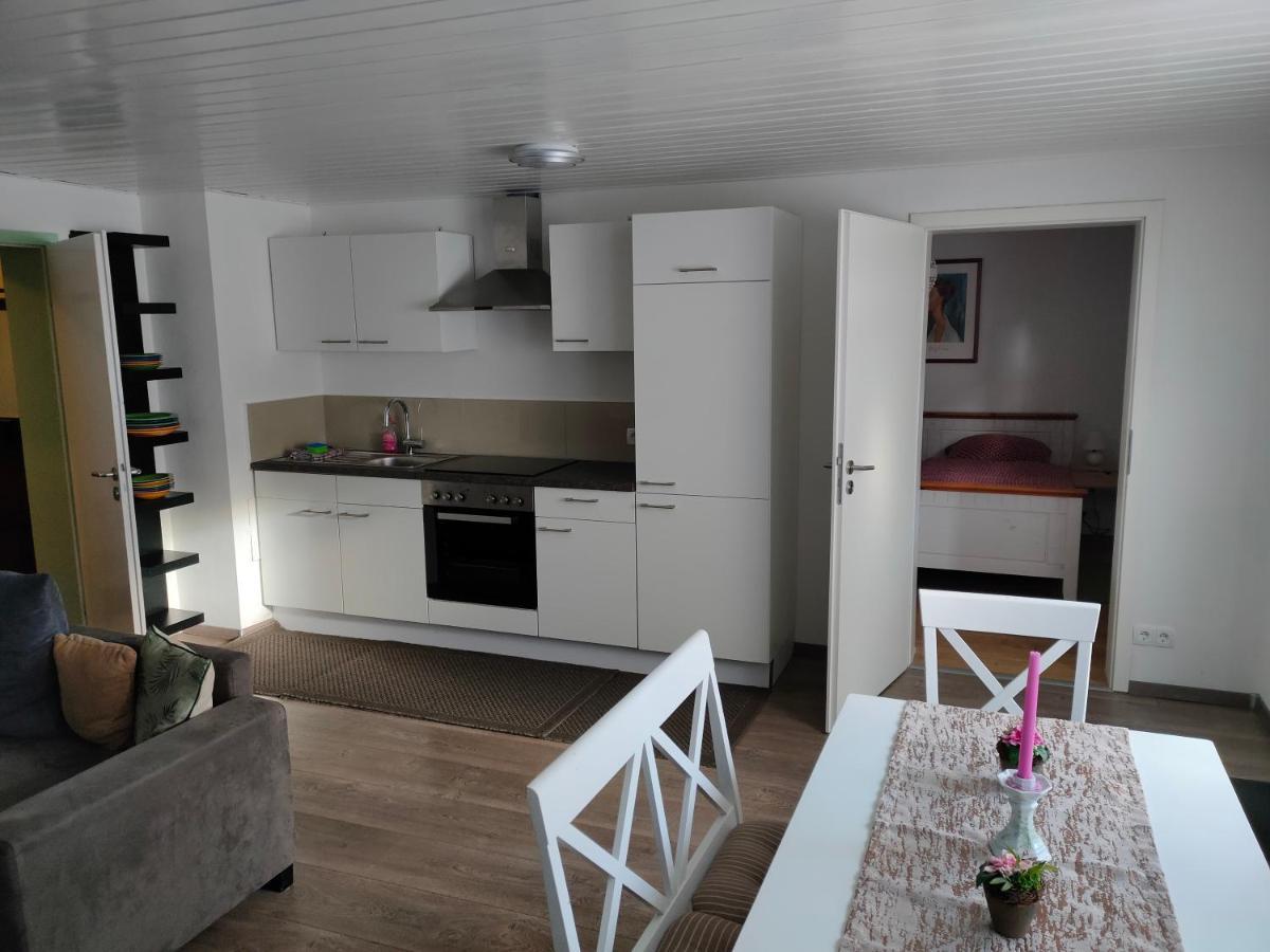 Soutterain - Wohnung Mit Senkgarten Weingarten  ภายนอก รูปภาพ